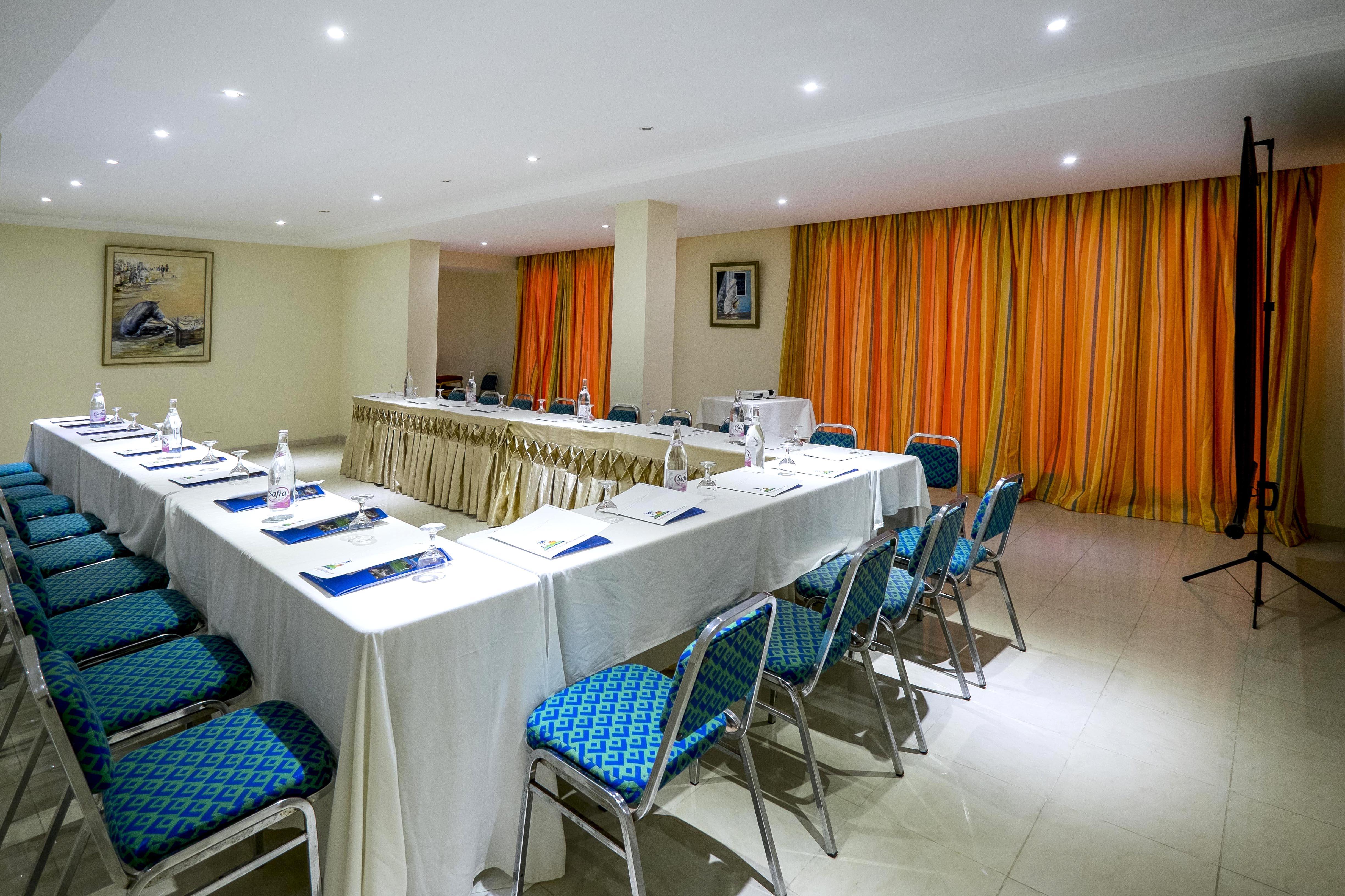 Houda Yasmine Marina & Hotel